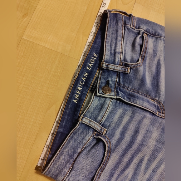 American Eagle Outfitters slightly distressed jegging size 4long - Picture 3 of 13